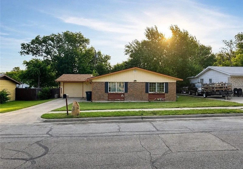 Home at 1305 Elia St, Killeen, TX